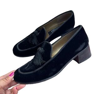 Stuart Weitzman Womens Black Velvet With Tassel Detail Heeled Loafers Shoes sz 7